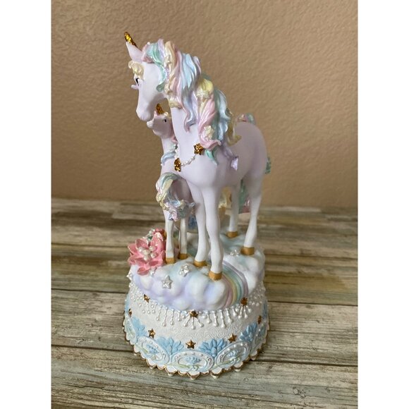 San Francisco Music Box Co Marjorie Sarnat Rainbow Visions Unicorn Music Box NEW - Picture 6 of 16